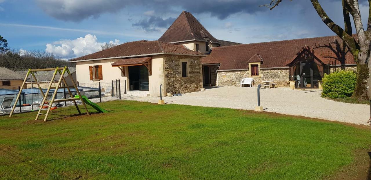 La Table Du Chaffour Hotel Saint-Genies-Bellevue Exterior photo